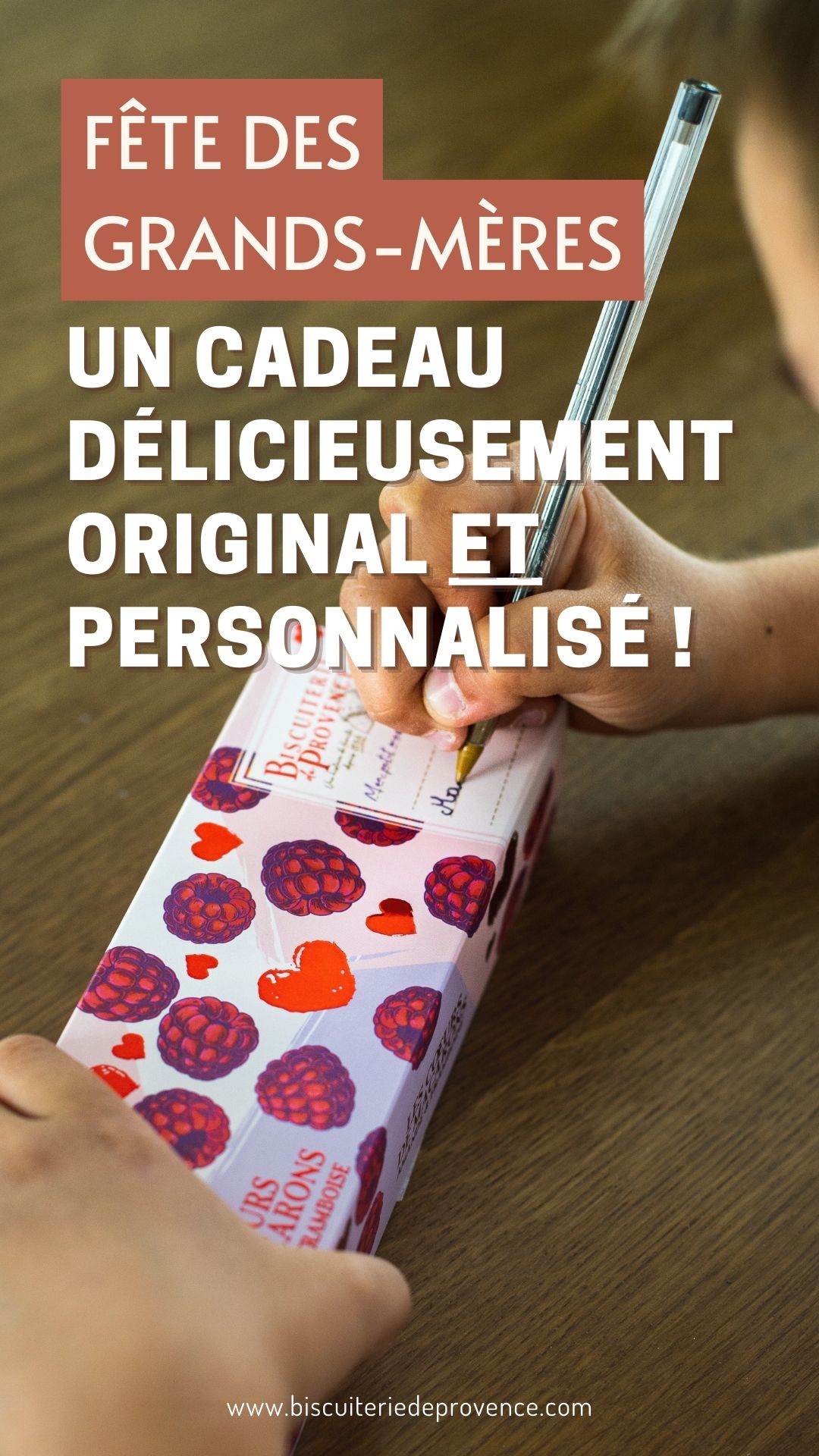 Idée Cadeau personnalisé Fête des Grands Mères- Coffret Cadeau 12 Calissons  personnalisés